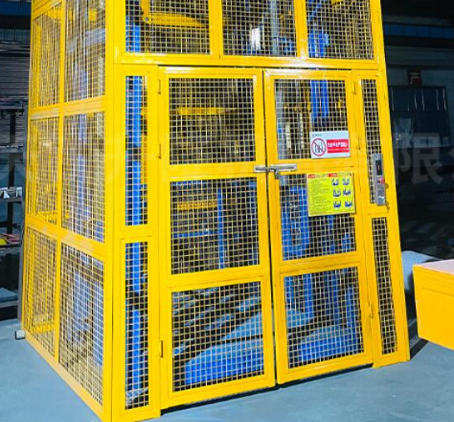 双辽货梯可以安装在室外吗